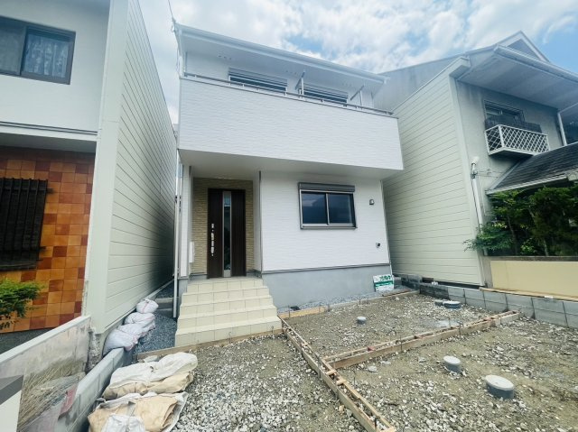 勧修寺柴山の外観