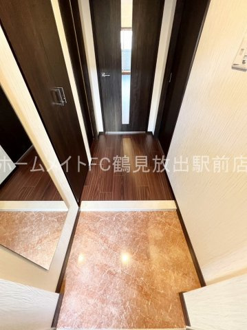プレジオ今福鶴見の玄関