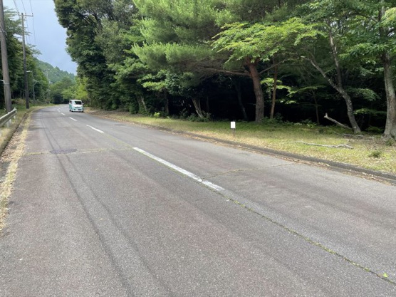 【前面道路含む現地写真】 | 宇佐美みのりの村　売地