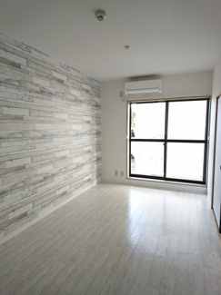 【居間・リビング】 | メゾン・リトルウッズB棟