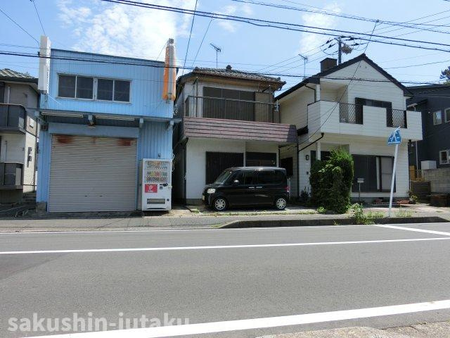 検見川町５丁目　売地　の前面道路含む現地写真|検見川町５丁目　売地　更地渡し　実測39.4坪　南西側12.4ｍ公道面　都市ガス・公営水道・本下水　第一種住居地域