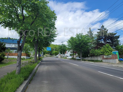 【前面道路含む現地写真】 | 北見市高栄西町中古住宅