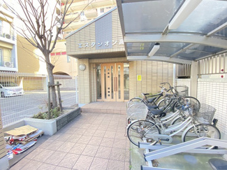 【エントランス】 | エスタシオン高石
