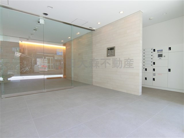 蒲田駅近築浅マンションのエントランス|エントランス