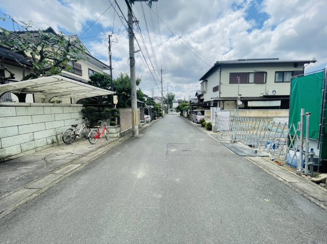 大枝西新林町の前面道路含む現地写真