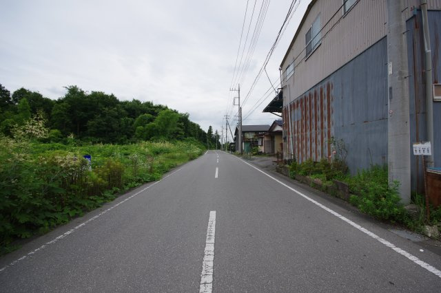 宇都宮市西刑部町　土地の前面道路含む現地写真|成願寺街道沿いです