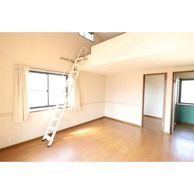 【寝室】 | 湘南台２丁目中古戸建