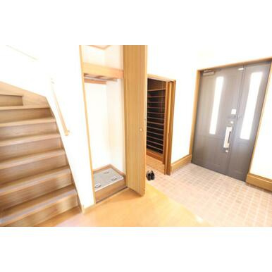 【玄関】 | 湘南台２丁目中古戸建