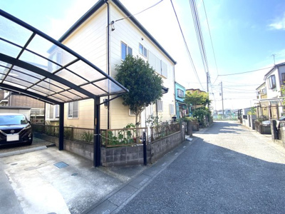 【前面道路含む現地写真】 | （平成８年築）指扇徒歩２３分、中古戸建て | 前面道路含む現地写真です