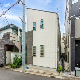 【外観】 | 閑静な住宅街に建つ築5年の築浅戸建て