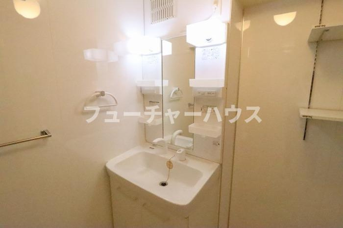 ティアラ　Ｃの洗面所
