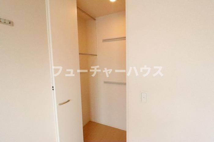 ティアラ　Ｃの収納