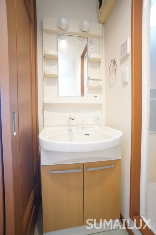 熊本市中央区呉服町２丁目の賃貸マンションの洗面所