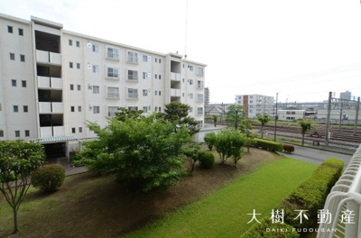 【展望】 | 海老名プラーザ２号棟　２階３LDK　リフォーム済み　【仲介手数料無料】