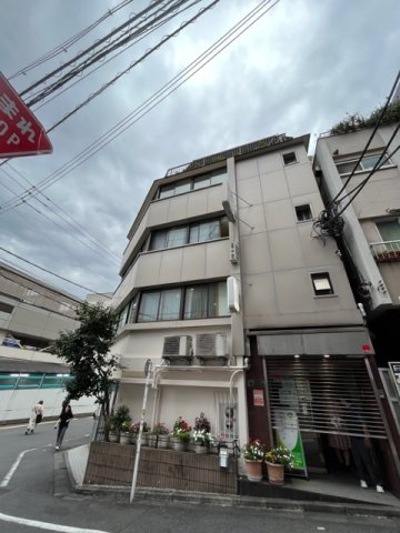 縄田ビルの外観