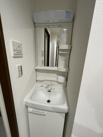 【独立洗面台】 | プロスペリティ北千住 | 月額管理料無料！賃貸管理はアブレイズパートナーズにお任せを！