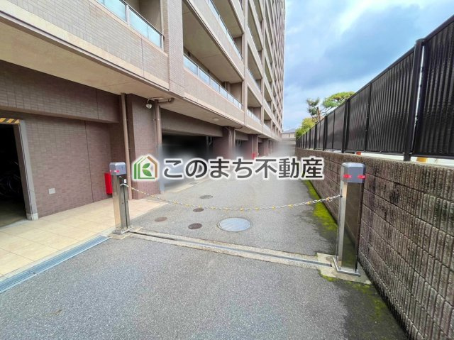 ポレスターセントラルシティ桜の駐車場