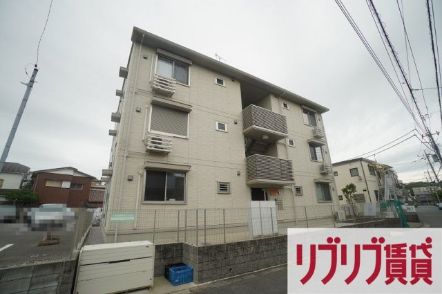 レセンテ小仲台の外観