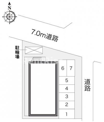 レオパレスエンジェルの館の駐車場