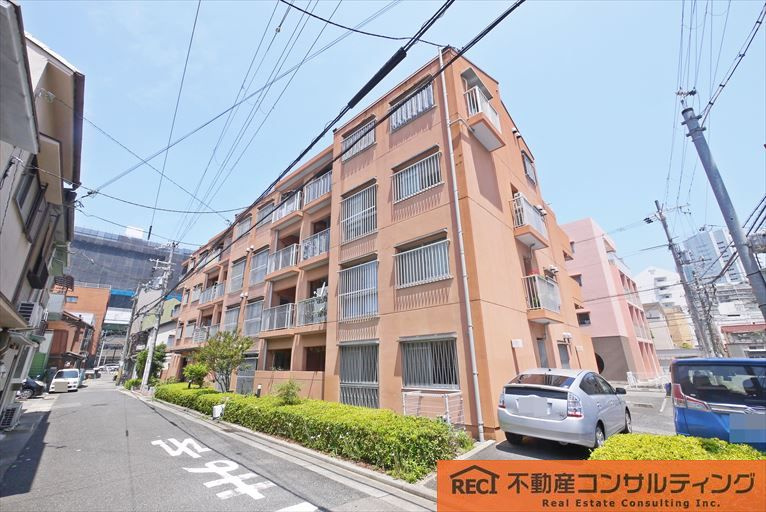 グローリ東川﨑の外観
