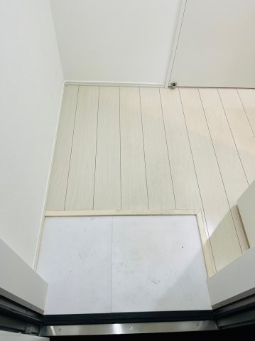 仲介手数料0円！！インフィニティーエルの玄関