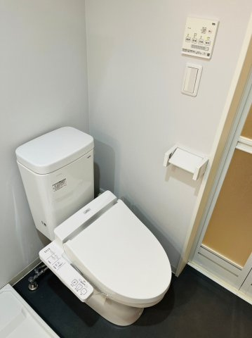 仲介手数料0円！！インフィニティーエルのトイレ