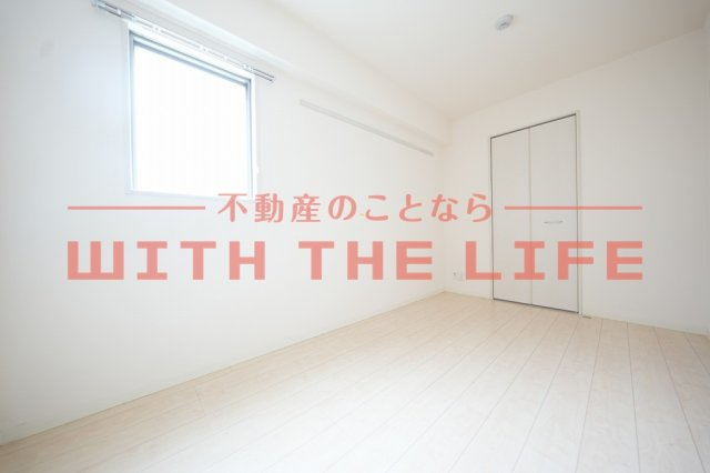 エスペランサ久留米駅前【キャッシュバック対象物件】の洋室|広々とした洋室です