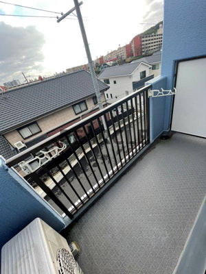 【バルコニー】 | キャッスル蜂の壺