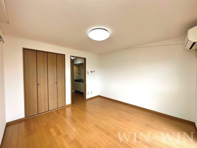 キャプテンビルの居間・リビング