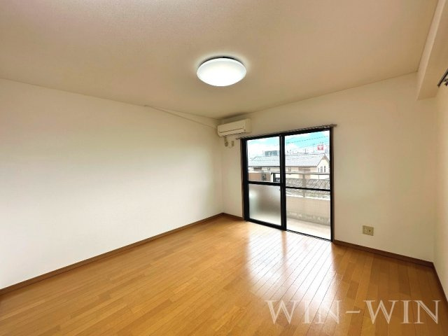 キャプテンビルの居間・リビング