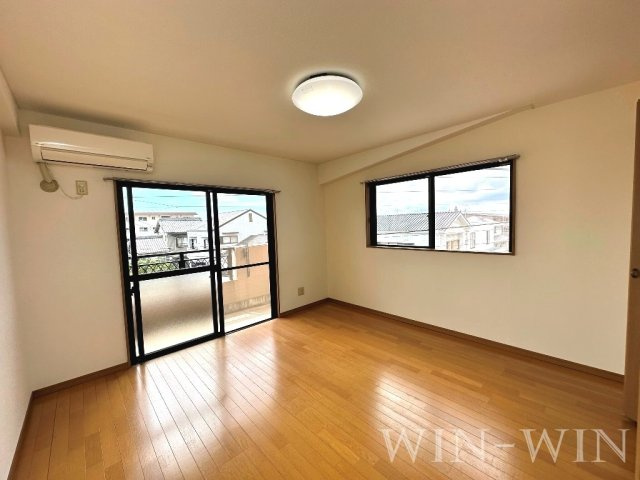 キャプテンビルの居間・リビング