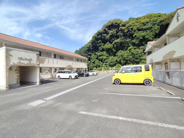 【駐車場】 | グランドガーデンツインステージ