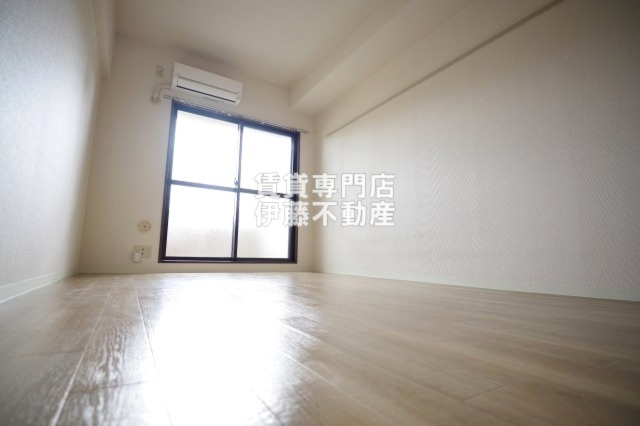 グランメール城西の洋室