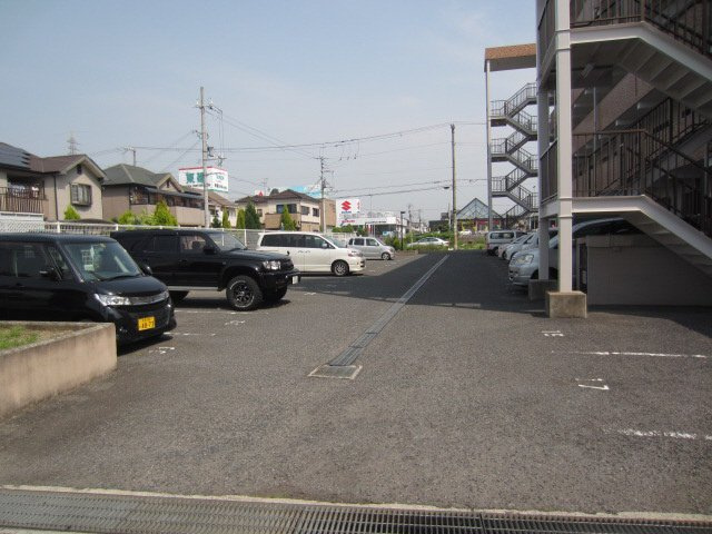 【駐車場】