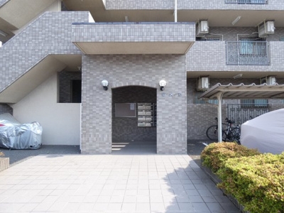 【エントランス】 | （ラ・メール）