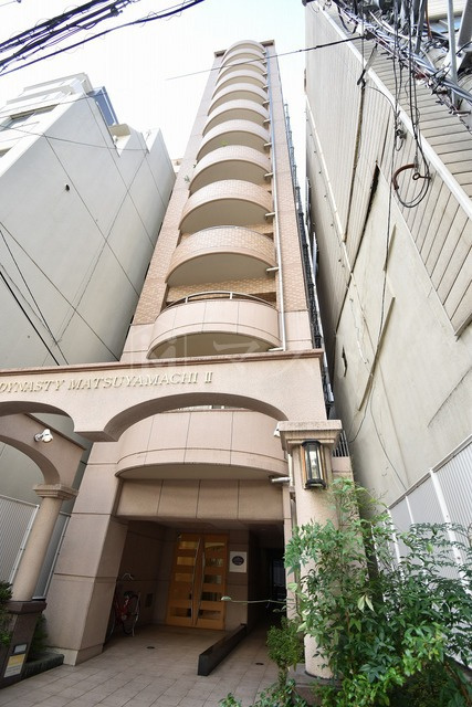 ディナスティ松屋町Ⅱの外観