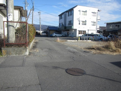 【外観】 | 岡谷市長地権現町３丁目売地② | 北側 前面道路