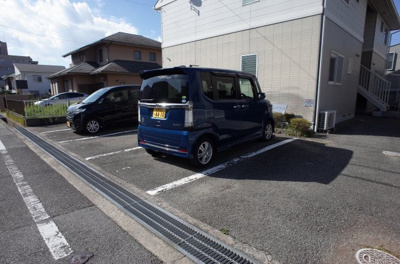 【駐車場】 | パセオ住吉 | 駐車場