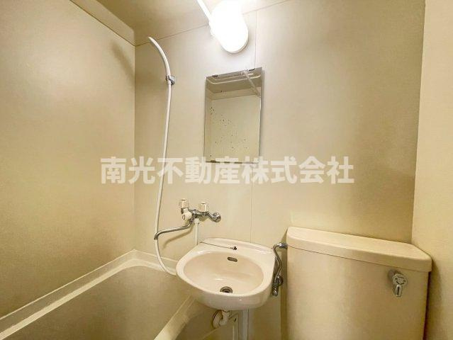 新星ビル上小阪の洗面所