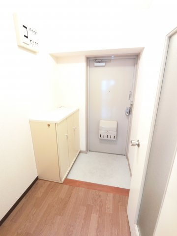【玄関】