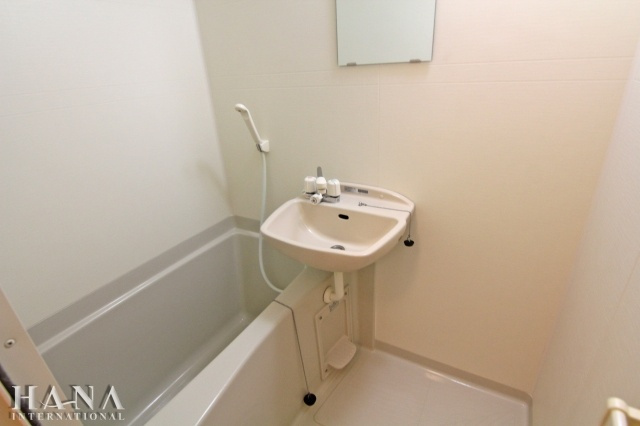 レオパレススアーブの浴室