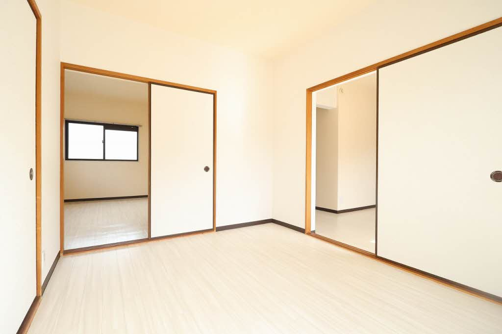 クローカス浜角壱番館の居間・リビング