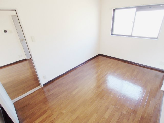 クローカス浜角壱番館の居間・リビング