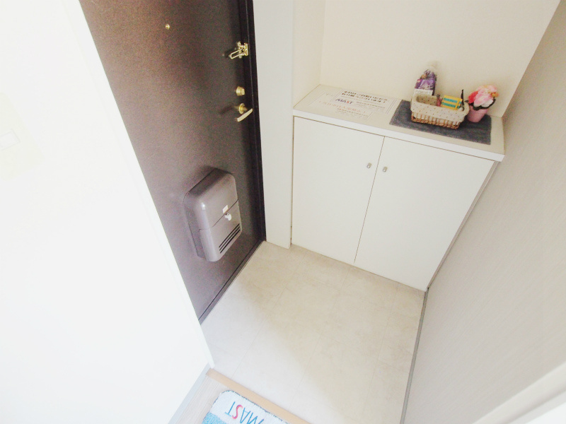 クローカス浜角壱番館の玄関