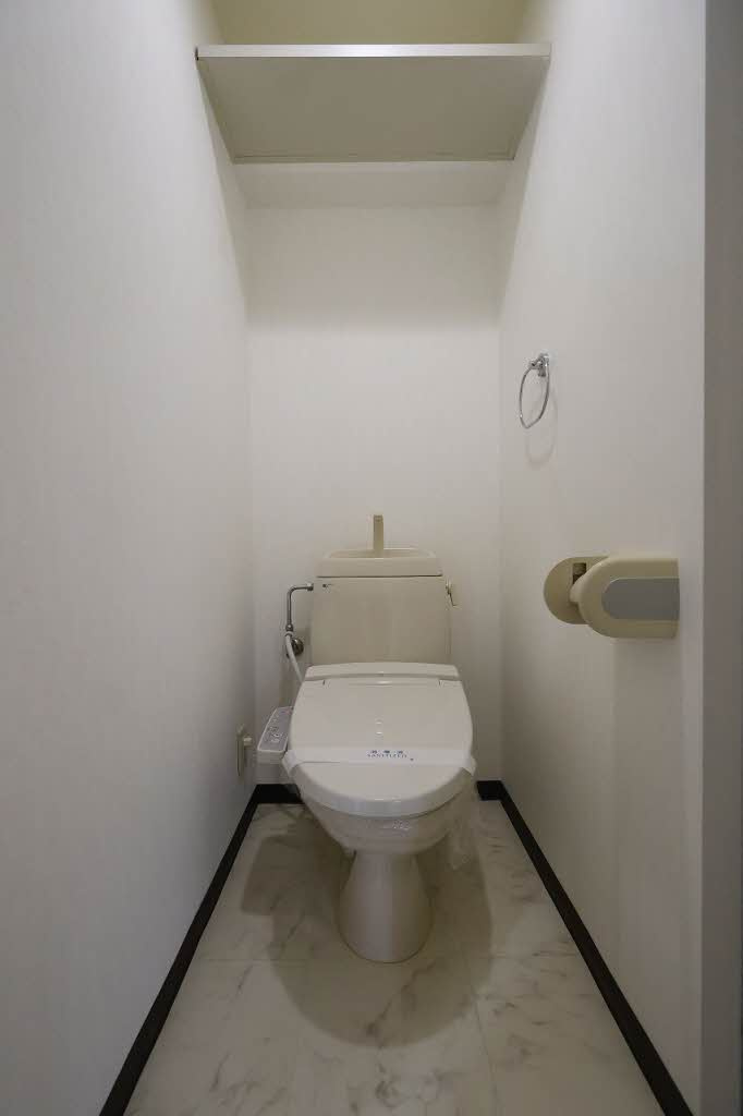 クローカス浜角壱番館の玄関