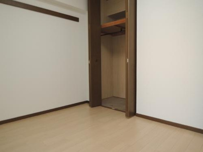 【洋室】 | エバンタイユ | 使い勝手のいい洋室です