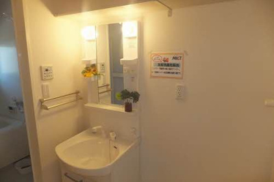 【洗面所】 | コスモパークヴィーナス | ゆったりとスペースのある洗面所