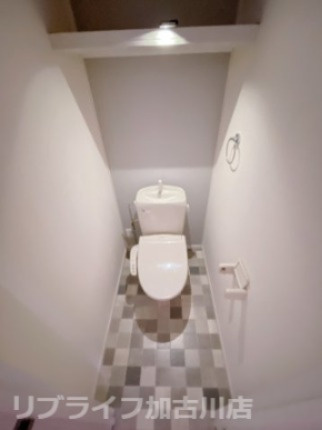メゾンソレイユＡのトイレ|※別のお部屋のお写真です。アクセントクロス異なります※