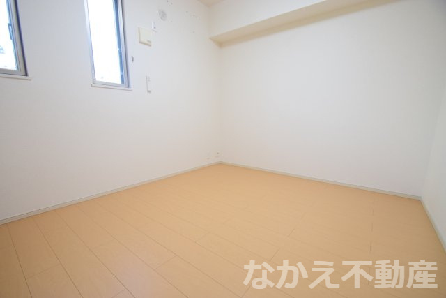 【寝室】 | 落ち着いた色調の寝室です