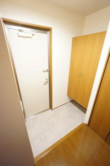 【玄関】 | スカイパレットB | ※同物件・反転タイプの写真です。